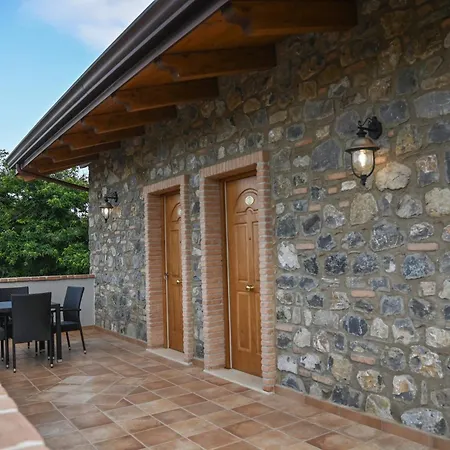 Il Casale Del Barone Bed & Breakfast San Giovanni a Piro